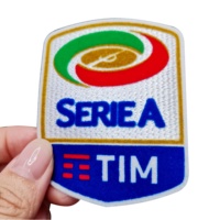 Écusson sportif personnalisé en tissu floqué, découpé au laser, imprimé, gaufré 3D, en rouleau, pour équipe de football, club, badge, logo, étiquette thermocollante, lavable, thermocollant