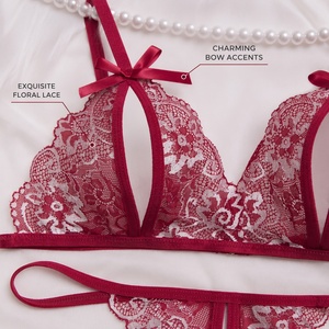 Completo Set Lingerie Sexy Rosso in Pizzo Traspirante Sottile, <span class=keywords><strong>Reggiseno</strong></span> a Coppa Aperta Scavato <span class=keywords><strong>con</strong></span> Fiocco, Intimo Erotico <span class=keywords><strong>Trasparente</strong></span> da Donna - Hot Sale - Product Image 3