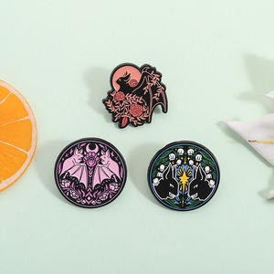 Çiçek yarasa emaye Pin Spooky Creepy yarasa gece yarısı kabus broş yaka rozeti cadılar bayramı takı hediye toptan - Product Image 2