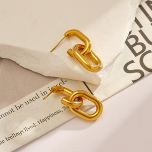 ต่างหูห่วงสแตนเลสชุบทอง ดีไซน์รูปตัว U สำหรับผู้หญิง สวมใส่ได้ทุกวัน - Product Image 1