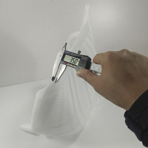 Tamis à sable en plastique épaissi en PP blanc pour la construction, l'agriculture, l'usage domestique, le tamisage des haricots et des fruits de mer - Product Image 3