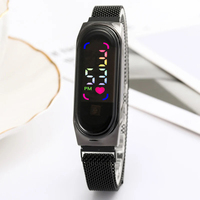 Nouveau Produit 2023 Montre Homme Femme Cadeau Écran Tactile Complet Sport Fitness Affichage LED 20 ATM Résistance à l'Eau Alliage Milan