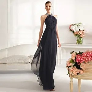 Elegante Abito Lungo Estivo Minimalista in Chiffon Nero per la <span class=keywords><strong>Madre</strong></span> della Sposa, con Perline, Cristalli e Diamanti, Drappeggiato e Plissettato - Product Image 1