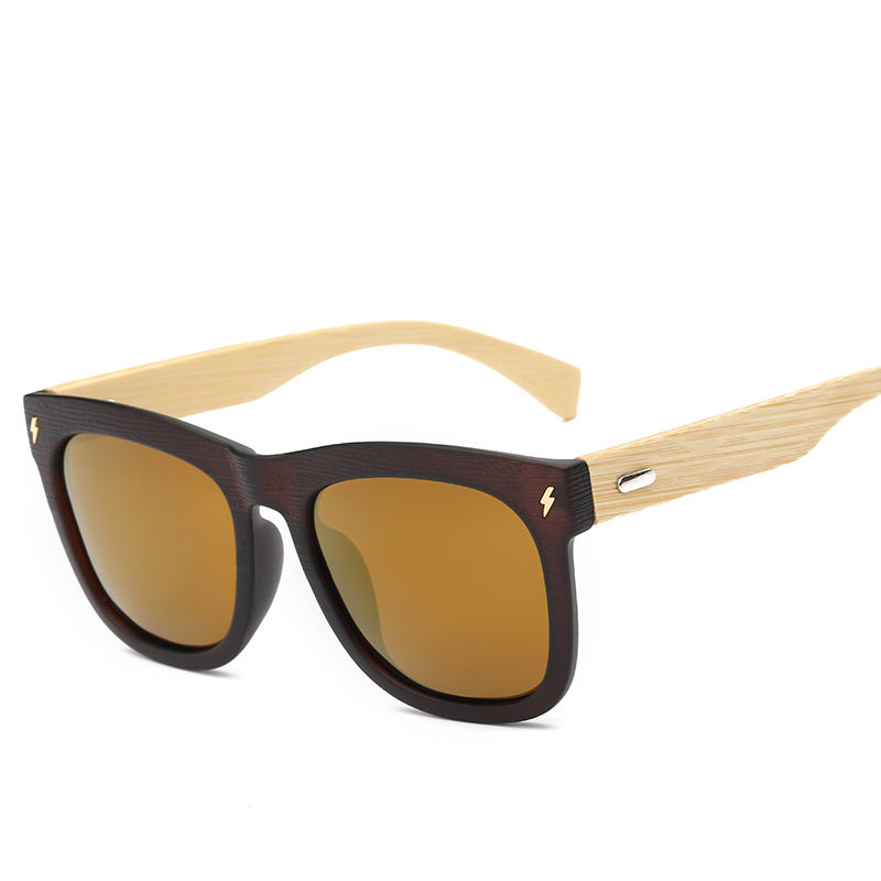 สีน้ำตาล