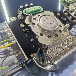 Robot Guía LTC-0300G: Placa de Cambio Rápido de Herramientas Automática - Product Image 1