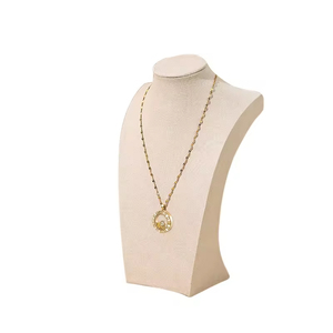 Présentoirs à bijoux en résine sur mesure de plusieurs tailles pour colliers, bustes à bijoux pour vitrine - Product Image 5