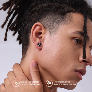 Pendientes Negros Vintage para Hombre, Plata de Ley S925, Chapados en Oro de 14K, con Circonitas Cúbicas, Hipoalergénicos, Estilo Hiphop, con Diseño de Estrella, Brújula y Cruz - Product Image 2