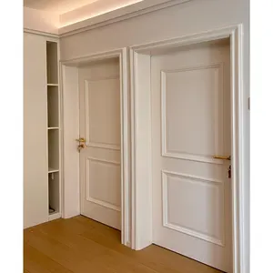 Shaker Style Impermeable Pvc MDF Puertas interiores de madera Blanco Prehung Baño Interior Madera Plástico Puerta del dormitorio