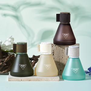 Parfums Originaux de Marque Luxe Personnalisé Désodorisant Voiture Écologique Floral Fruité Longue Durée Diffusion Lente 100 Jours - Product Image 1