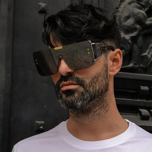 Lunettes de soleil surdimensionnées steampunk personnalisées pour femmes, monture noire, protection UV400, style Instagram 50662 - Product Image 2