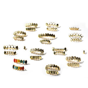 Vente chaude Hip Hop Bijoux Brillant 18K Véritable Plaqué Or Grilles <span class=keywords><strong>pour</strong></span> Dents Personnalisé En Laiton Divers Fine Grillz En Gros - Product Image 1