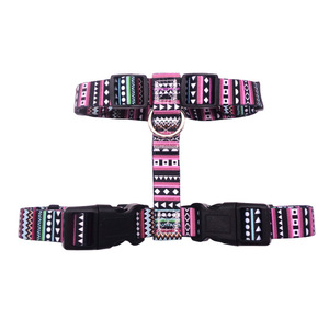 Arnés para Perro con Diseño Floral, Ajustable con Cierre de Hebilla, Estilo Moderno para Perros - Product Image 4