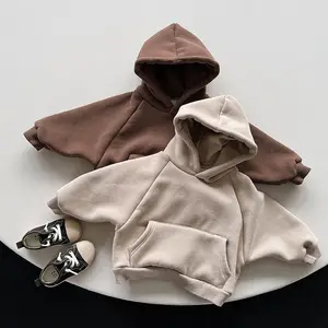 Siyah çocuk giysileri özel Logo kişiselleştirilmiş çocuk giyim boy kazak çocuklar Streetwear gevşek kapüşonlu süveter