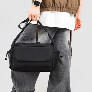 Sac bandoulière étanche pour poitrine, sac banane de randonnée, sac tactique en polyester personnalisé avec sangle d'épaule - Product Image 3