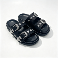 Sandales à enfiler pour homme en cuir PU, avec logo personnalisé, style western ouvert, à double boucle et rivets, clous argentés rétro, plateforme épaisse, mode été