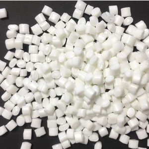 Granulés vierges PET IV 0.80 IV 0.82 0.84, Fourniture d'usine, copeaux PET, Résine PET Polyéthylène Téréphtalate pour la fabrication de bouteilles - Product Image 5