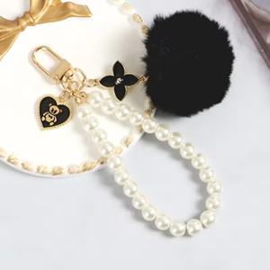 Nuevo Llavero de Peluche Suave y Elegante con Pompón, Colgante Decorativo para Bolsos, Accesorio para Fiestas - Product Image 5