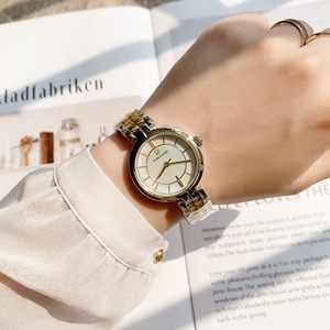 Reloj de pulsera impermeable para mujer, de acero inoxidable, con cierre de mariposa plateado, para estudiantes. - Product Image 4