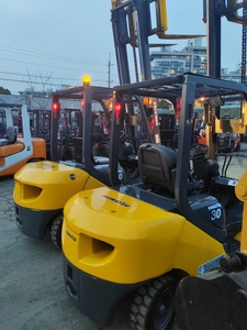 Original japonais importé 3m chariot élévateur d'occasion Komatsu 3 tonnes chariot élévateur de 3e génération - Product Image 6