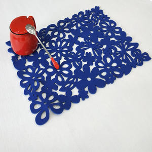 Mantel <span class=keywords><strong>de</strong></span> tamaño medio para decoración navideña, tapete <span class=keywords><strong>de</strong></span> <span class=keywords><strong>mesa</strong></span> <span class=keywords><strong>de</strong></span> <span class=keywords><strong>fieltro</strong></span> con agujeros para vacaciones - Product Image 5