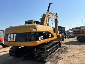 รถขุด CAT 320C สีเหลือง ติดตั้งบนแทร็ก อุปกรณ์ก่อสร้าง ขับเคลื่อนด้วยเครื่องยนต์ น้ำหนัก 20000 กก. ใช้งาน 0-2000 ชั่วโมง - Product Image 3