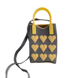 Nuevo Bolso de Moda Tejido a Mano <span class=keywords><strong>para</strong></span> Teléfono Móvil, Bolso Tote Tejido, Diseño Personalizado, Rayas Variadas, Bandolera de Ganchillo <span class=keywords><strong>para</strong></span> Mujer - Product Image 6