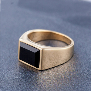 Di vendita caldo di alta qualità in acciaio inox ip placcatura in oro semplice di modo agata <span class=keywords><strong>nera</strong></span> anelli di <span class=keywords><strong>pietra</strong></span> per gli uomini - Product Image 2