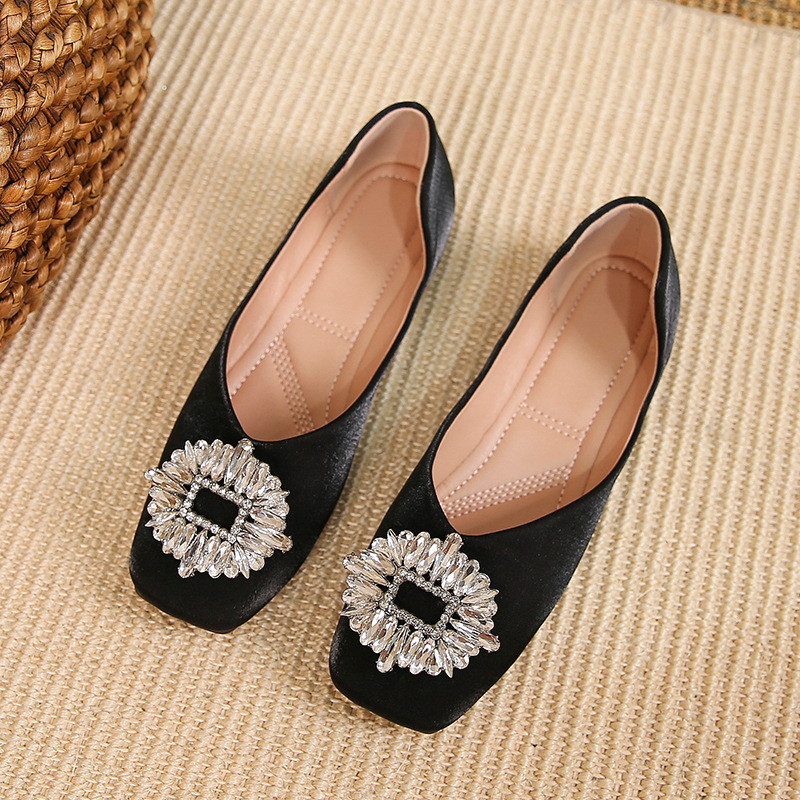 Flat Single Shoes 35-43 Large Size Soft Sole Women Sandals Shoes 2023 Casual Bean Shoes