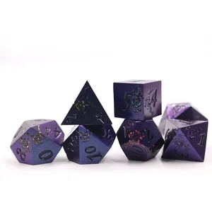 Set di 7 dadi blu dungeons e dragon metal con Mica Glitter arcobaleno a forma di fiore in stock