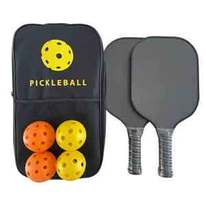 Venta al por mayor 2024 más nuevo Pickleball Paddle Set 10,5mm ~ 16mm fibra de carbono Pickleball Set con 2 paletas 4 bolas y una bolsa