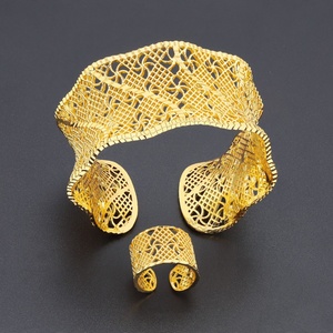 ชุดเครื่องประดับทองเหลืองคุณภาพสูงราคาแข่งขัน Jxx ลดราคาใหม่ ชุบทอง 24K สำหรับผู้หญิง ลูกปัดทันสมัยสำหรับเป็นของขวัญ ขายส่ง - Product Image 2