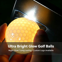 Balles de golf LED lumineuses activées par la lumière nocturne avec matériau Surlyn pour l'éclairage dans l'obscurité