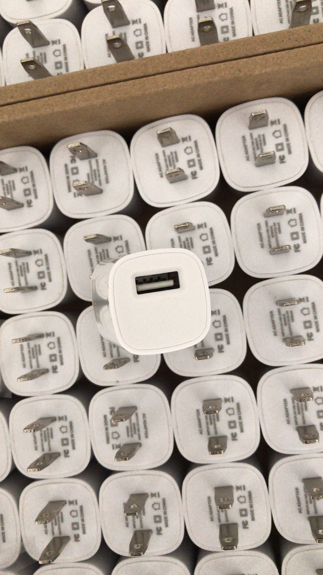 5v1a charger white