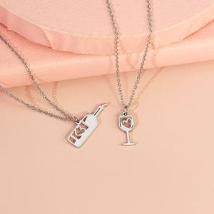 Nuove idee di prodotto alla moda <span class=keywords><strong>san</strong></span> <span class=keywords><strong>valentino</strong></span> regalo bottiglia di vino e calice a forma di acciaio inossidabile coppia collana con catena a maglie - Product Image 1
