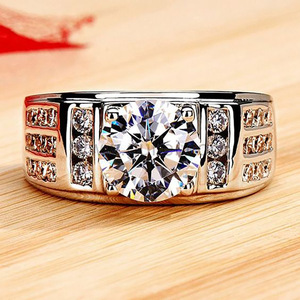 Anello da Uomo con Motivo a Stella, Design Esclusivo per Uomini - Product Image 1