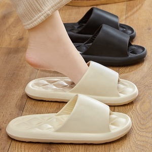 OEM personalizzato Logo pantofole per interni per le <span class=keywords><strong>donne</strong></span> <span class=keywords><strong>e</strong></span> gli uomini di alta qualità infradito con il nome del marchio stile originale pantofole da esterno - Product Image 3