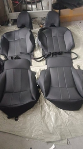 Set Completo di <span class=keywords><strong>Coprisedili</strong></span> per Auto di Lusso in Pelle, Fodere Automobilistiche Durevoli e Confortevoli Adatte per BYD/HONDA/TOYOTA/FORD/LEXUS/<span class=keywords><strong>MAZDA</strong></span>/BMW/AUDI - Product Image 4