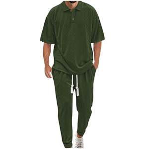 Tenues 2 pièces pour hommes, <span class=keywords><strong>t</strong></span>-<span class=keywords><strong>shirt</strong></span> à manches courtes, pantalons décontractés avec taille élastique, ensembles simples <span class=keywords><strong>de</strong></span> couleur unie pour hommes - Product Image 1
