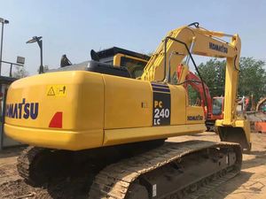 Petite mini-pelle PC240-8 24 tonnes originale japonaise d'occasion à vendre - Product Image 4