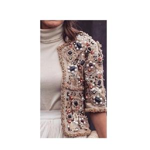 Chaqueta de fiesta para mujer de diseñador más vendida con cuentas a mano y bordada con mangas largas disponible a precio mayorista - Product Image 5