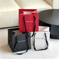 Sacs shopping en papier personnalisés avec votre propre logo pour les cosmétiques, les vêtements, les chaussures, les bijoux, les boutiques, les emballages cadeaux