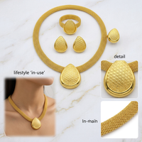 Ensemble de bijoux élégant en forme de larme, plaqué or, collier, boucles d'oreilles, bracelet, bague, design personnalisé, livraison rapide, ensemble de collier en or