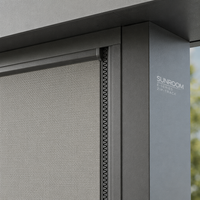 Moderne Wirtschaftliche Aluminium Motorisierte Lamellen-Pergola UPF 50+ UV-Blockierend Wasserdicht Umweltfreundlich Naturbelassen Windbeständig Balkon