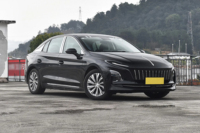 Véhicule électrique berline Hongqi E-QM5 2026 certifié GCC et UE, autonomie 500 km, véhicule à énergie nouvelle