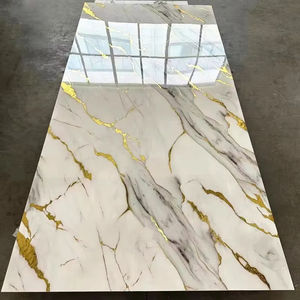 แผ่นพีวีซีติดผนังลายหินอ่อนรูปทรงเรขาคณิตสมัยใหม่แผ่นกันยูวีแบบมีกาวในตัวกันน้ำกันไฟสำหรับตกแต่งภายในห้องโถงจัดหาในประเทศจีน - Product Image 1