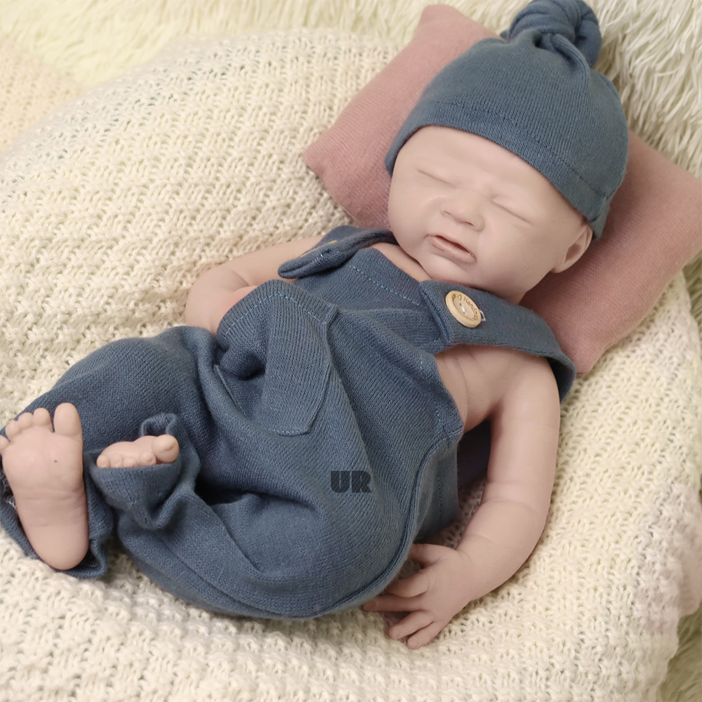 เด็กผู้ชาย 18 นิ้ว ไม่ทาสี