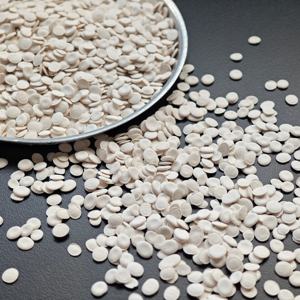 Masterbatch transparent cylindrique sans halogène <span class=keywords><strong>Youfeng</strong></span>, contenu ignifuge 50-75%, TPU EVA, qualité de remplissage - Product Image 5