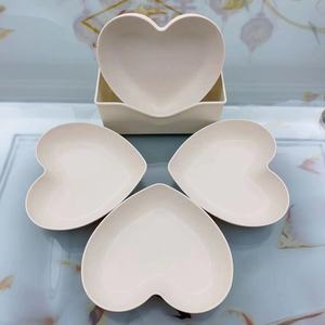 <span class=keywords><strong>Assiette</strong></span> <span class=keywords><strong>de</strong></span> table à broche en forme <span class=keywords><strong>de</strong></span> coeur <span class=keywords><strong>Assiette</strong></span> <span class=keywords><strong>de</strong></span> collation créative pour la maison Plat <span class=keywords><strong>de</strong></span> fruits <span class=keywords><strong>Assiette</strong></span> <span class=keywords><strong>de</strong></span> graines <span class=keywords><strong>de</strong></span> <span class=keywords><strong>melon</strong></span> Plat à éplucher Ordures. - Product Image 5