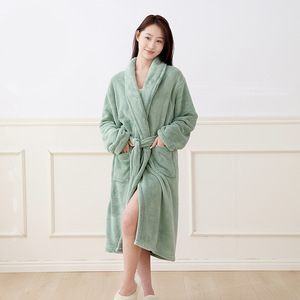2025 Albornoz de lana Coral de Color sólido para el hogar de Interior para hombres, albornoz de <span class=keywords><strong>mujer</strong></span> usable, albornoz transpirable de secado rápido suave para <span class=keywords><strong>Baño</strong></span> - Product Image 4