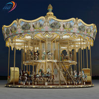 Manège de luxe à deux étages avec chevaux, style antique, à vendre